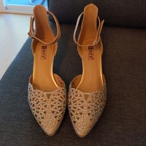 GORGEOUS champagne glitter rhinestone wedding shoe